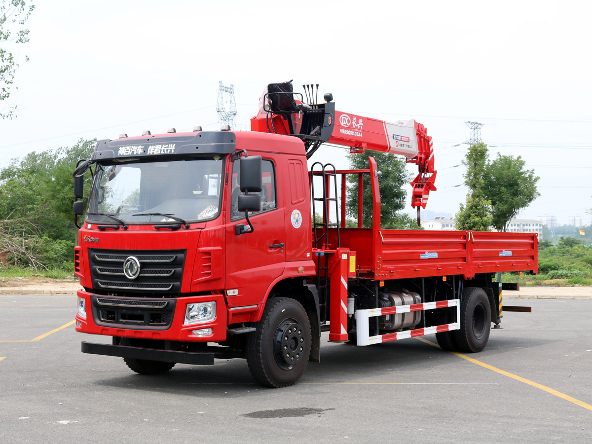 東風(fēng)華神F5排半上裝長興8噸直臂式吊機(jī)