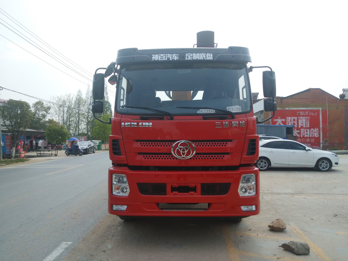 三環T280昊龍駕駛室后雙橋上裝徐工14噸直臂式吊機 三環T280昊龍駕駛室后雙橋上裝徐工14噸直臂式吊機