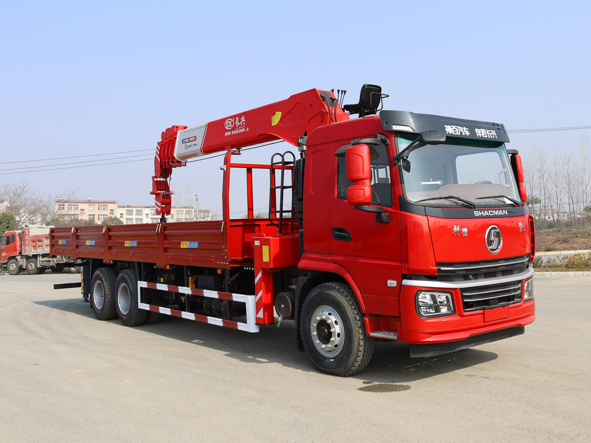 陜汽軒德翼6后雙橋上裝長興12噸直臂式吊機 陜汽軒德翼6后雙橋上裝長興12噸直臂式吊機