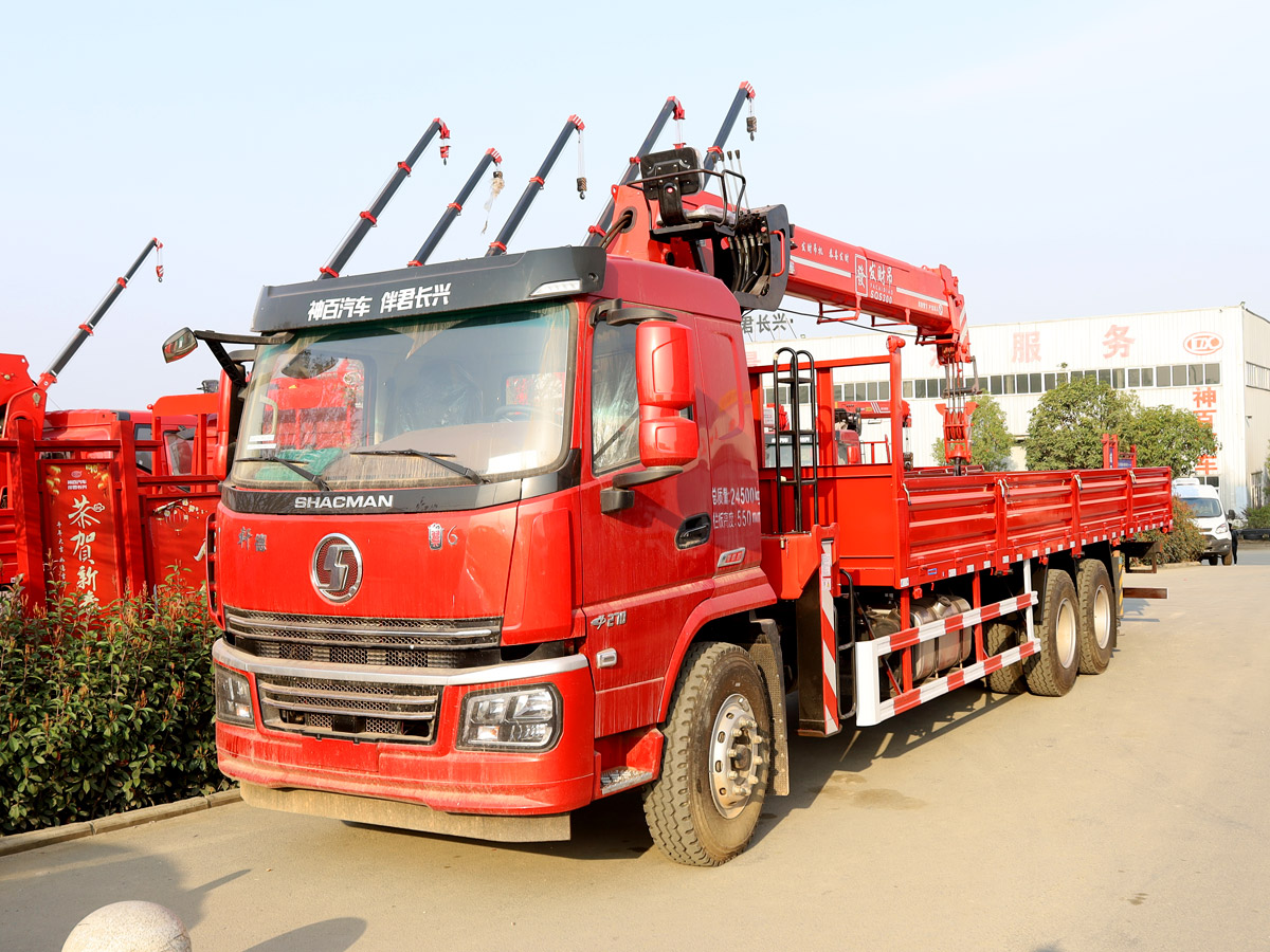 陜汽軒德翼6后雙橋上裝發(fā)財12噸直臂式吊機(jī)