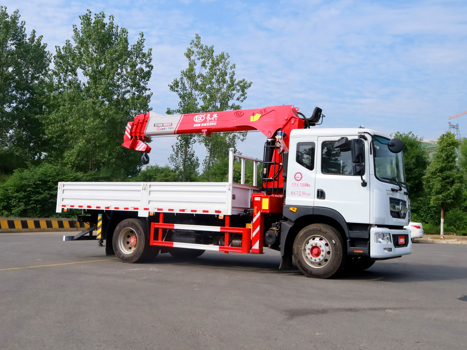 東風多利卡D9排半駕駛室單橋上裝長興8噸直臂式吊機 東風多利卡D9排半駕駛室單橋上裝長興8噸直臂式吊機