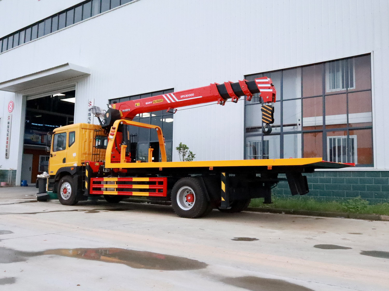 東風多利卡D9排半駕駛室單橋上裝三一8噸直臂式吊機 東風多利卡D9排半駕駛室單橋上裝三一8噸直臂式吊機