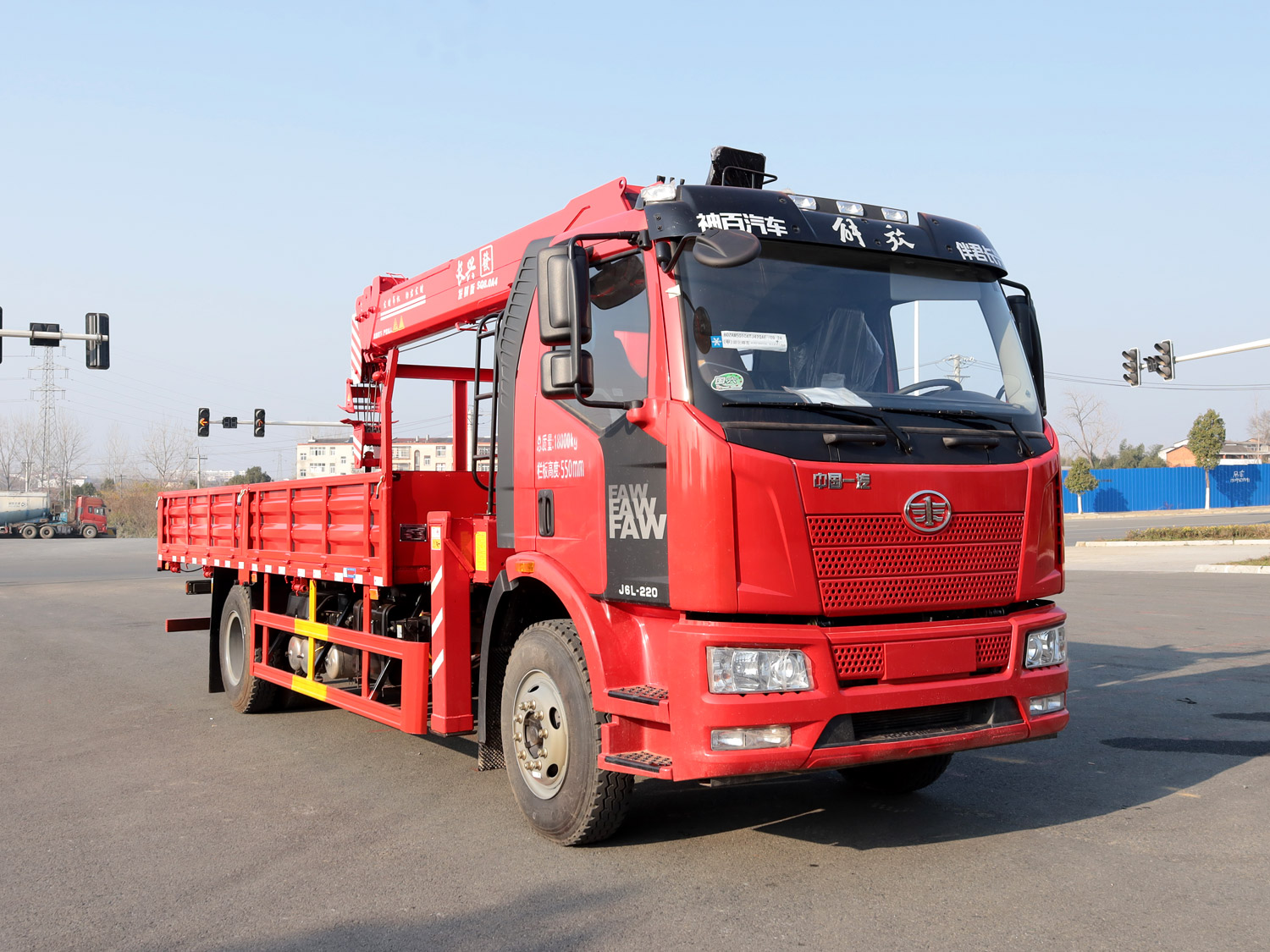 解放J6L單排上裝發財8噸直臂式吊機 解放J6L單排上裝發財8噸直臂式吊機