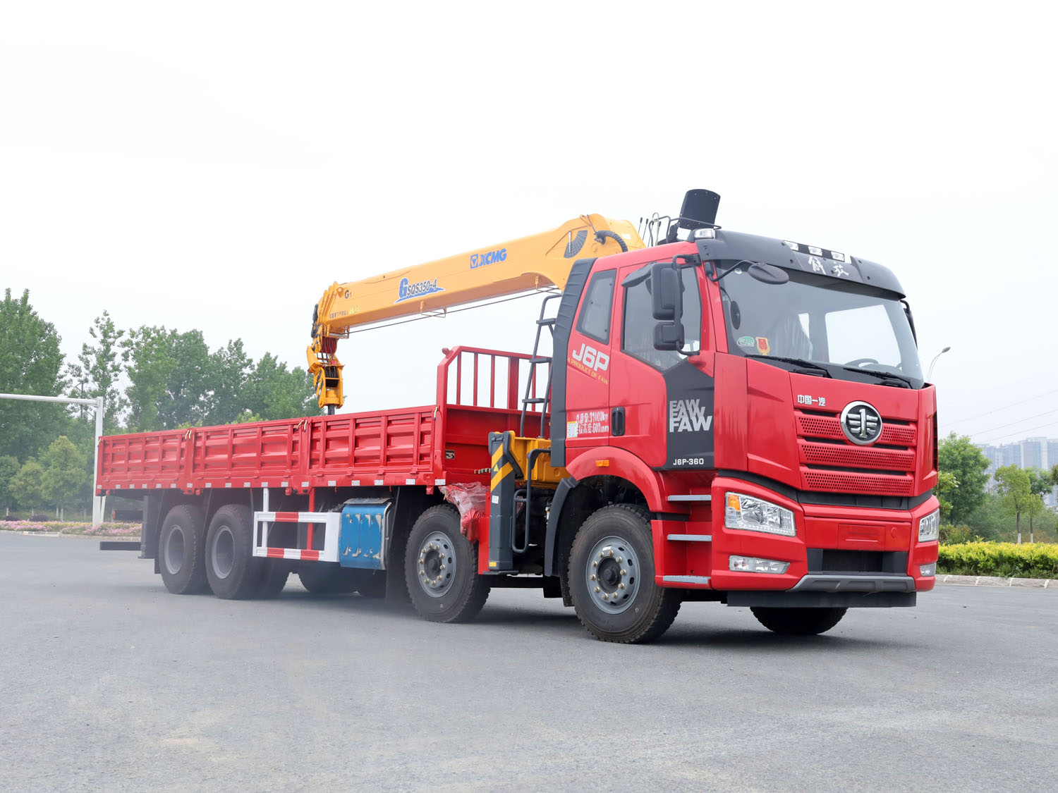 解放J6P前四后八上裝徐工14噸直臂式吊機 解放J6P前四后八上裝徐工14噸直臂式吊機