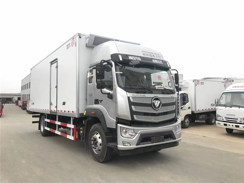 福田歐航國六高頂雙臥冷藏車 福田歐航國六高頂雙臥冷藏車