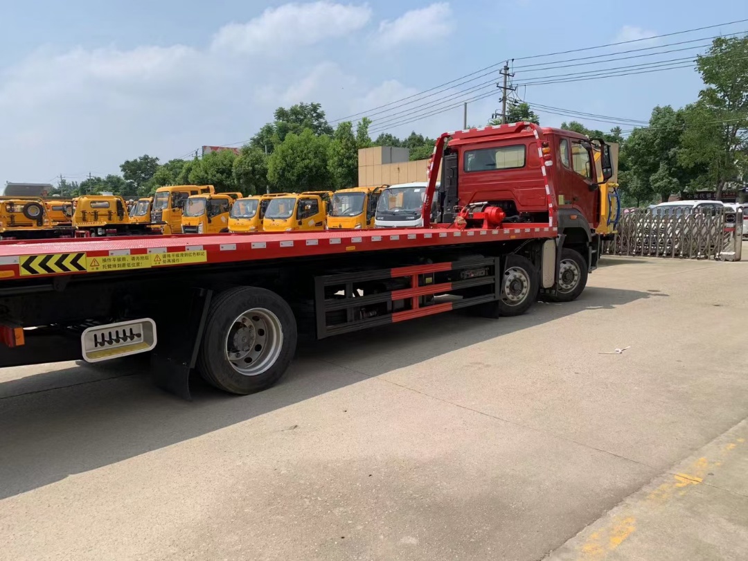 重汽豪沃MAX 寬體寬臥清障車 重汽豪沃MAX 寬體寬臥清障車